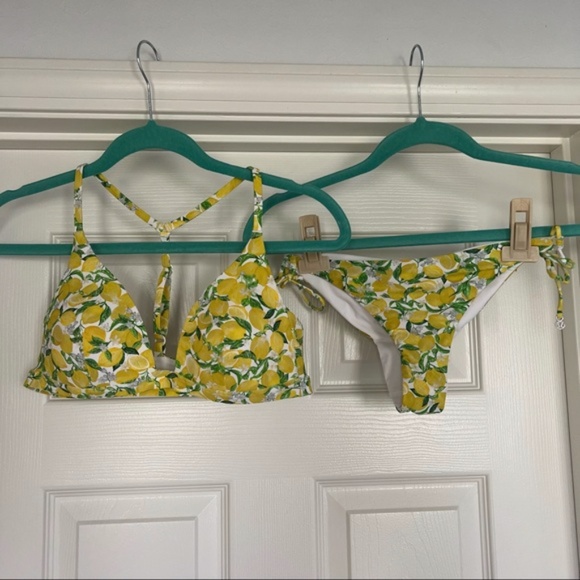 Lululemon  White Multi Deep Sea Swim Sun Soaker Bikini Lemon Print Size 6 - Picture 4 of 8